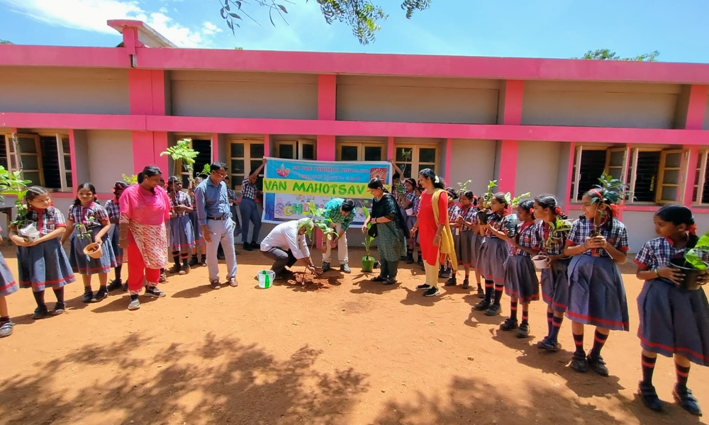 Ek Ped Maa Ke Naam Tree Plantation